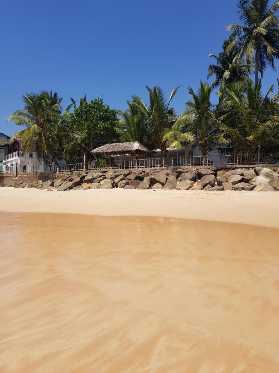 Rainbow Surf Beach Hotel Koggala Exterior foto